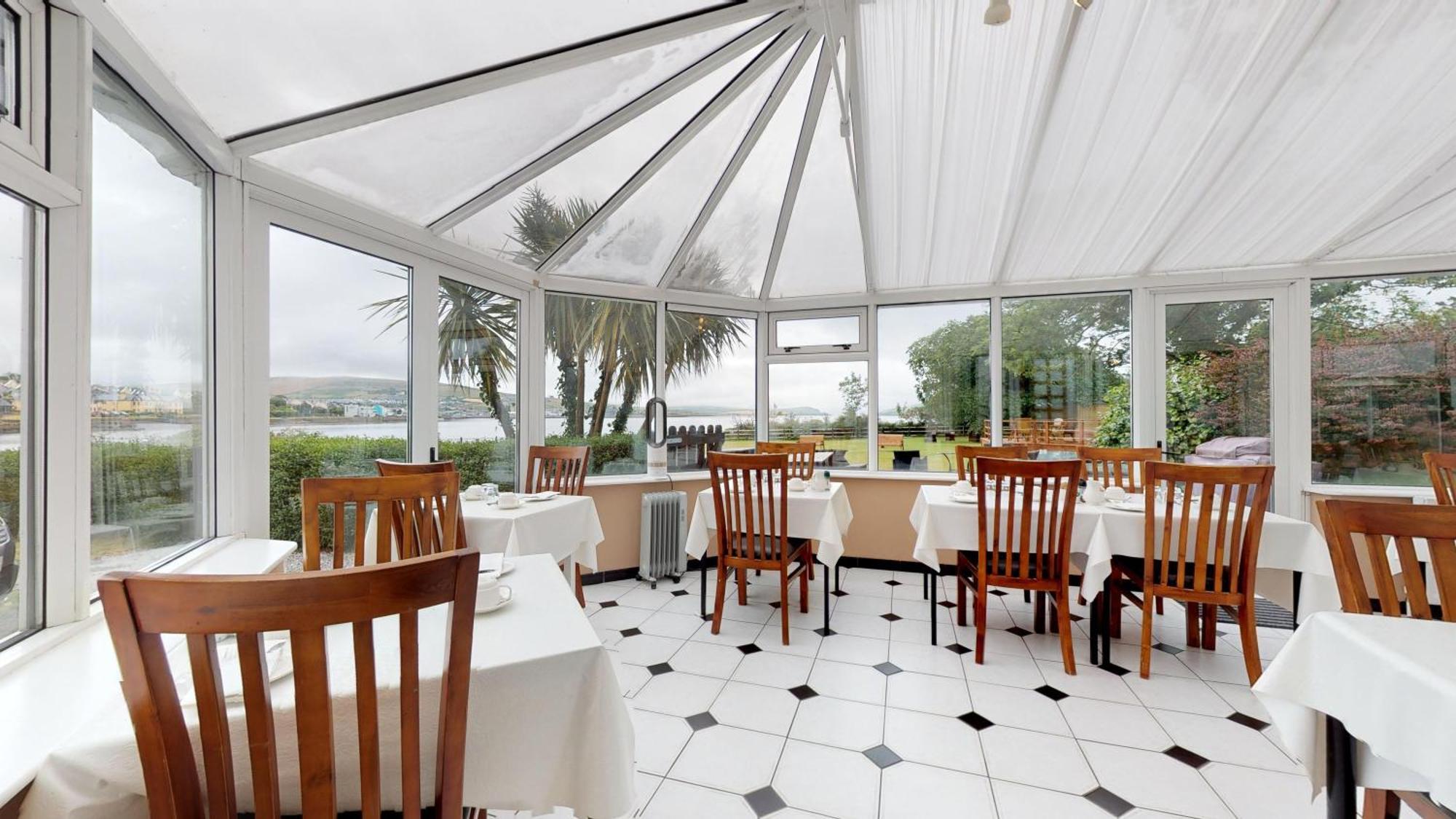 Milltown House Dingle Hotel Ngoại thất bức ảnh